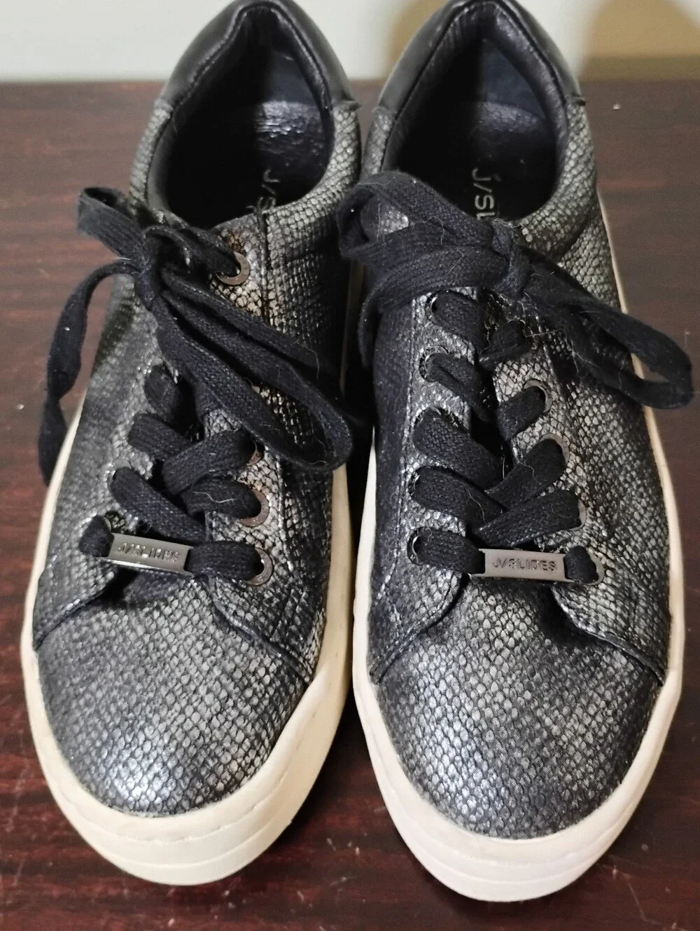 J/SLIDES NYC Metallic Snakeskin Platform Sneakers - Size 7.5